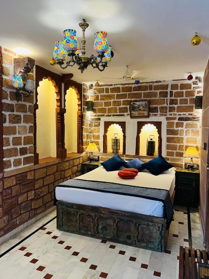 Homestay Raj Mandir Boutique